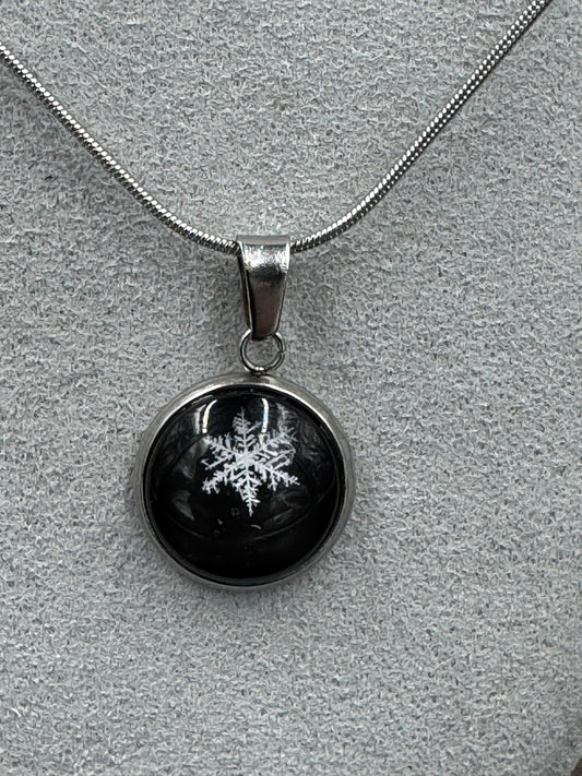 Snowflake Pendant 122625-13