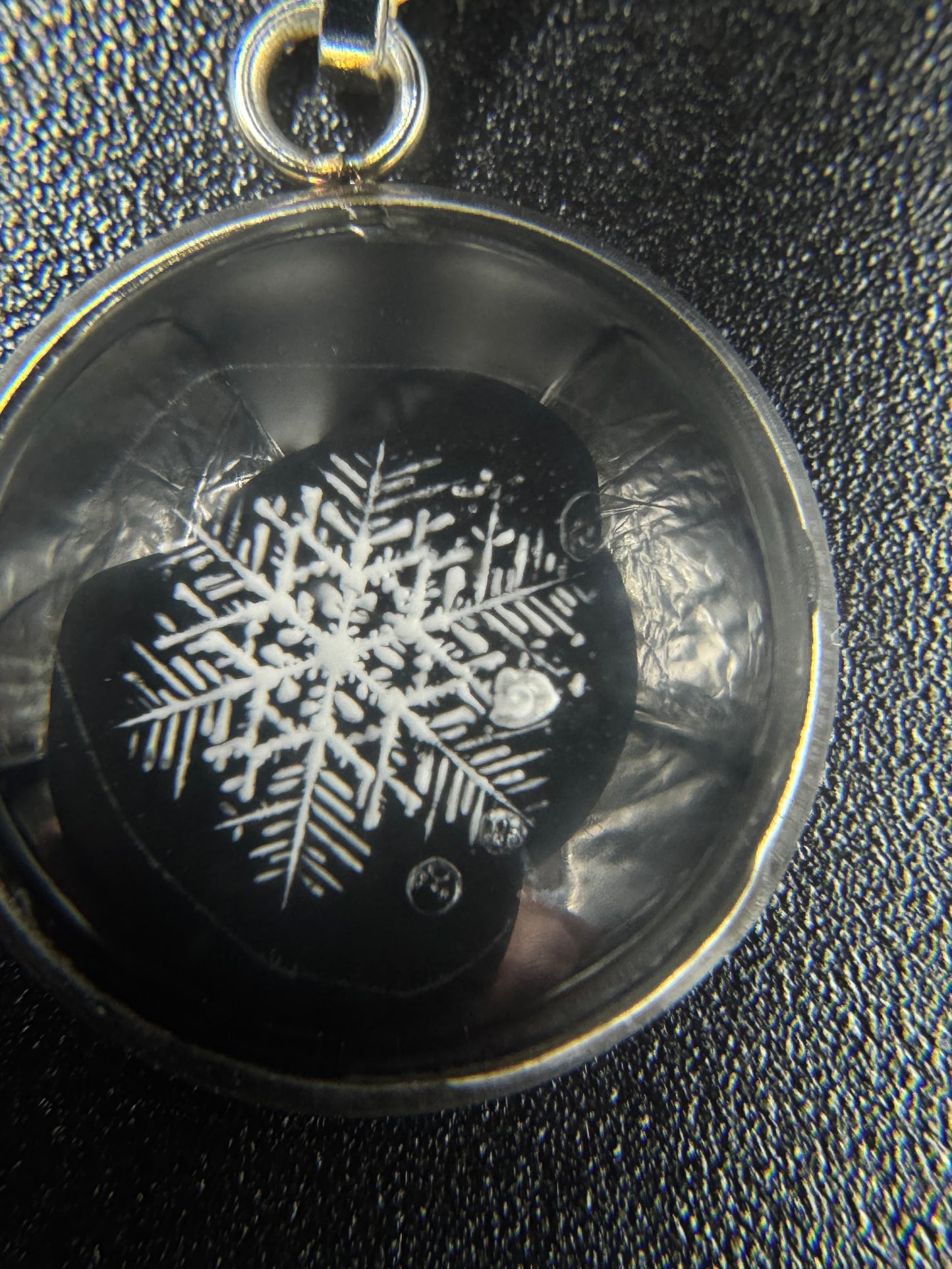Snowflake Pendant 122625-03