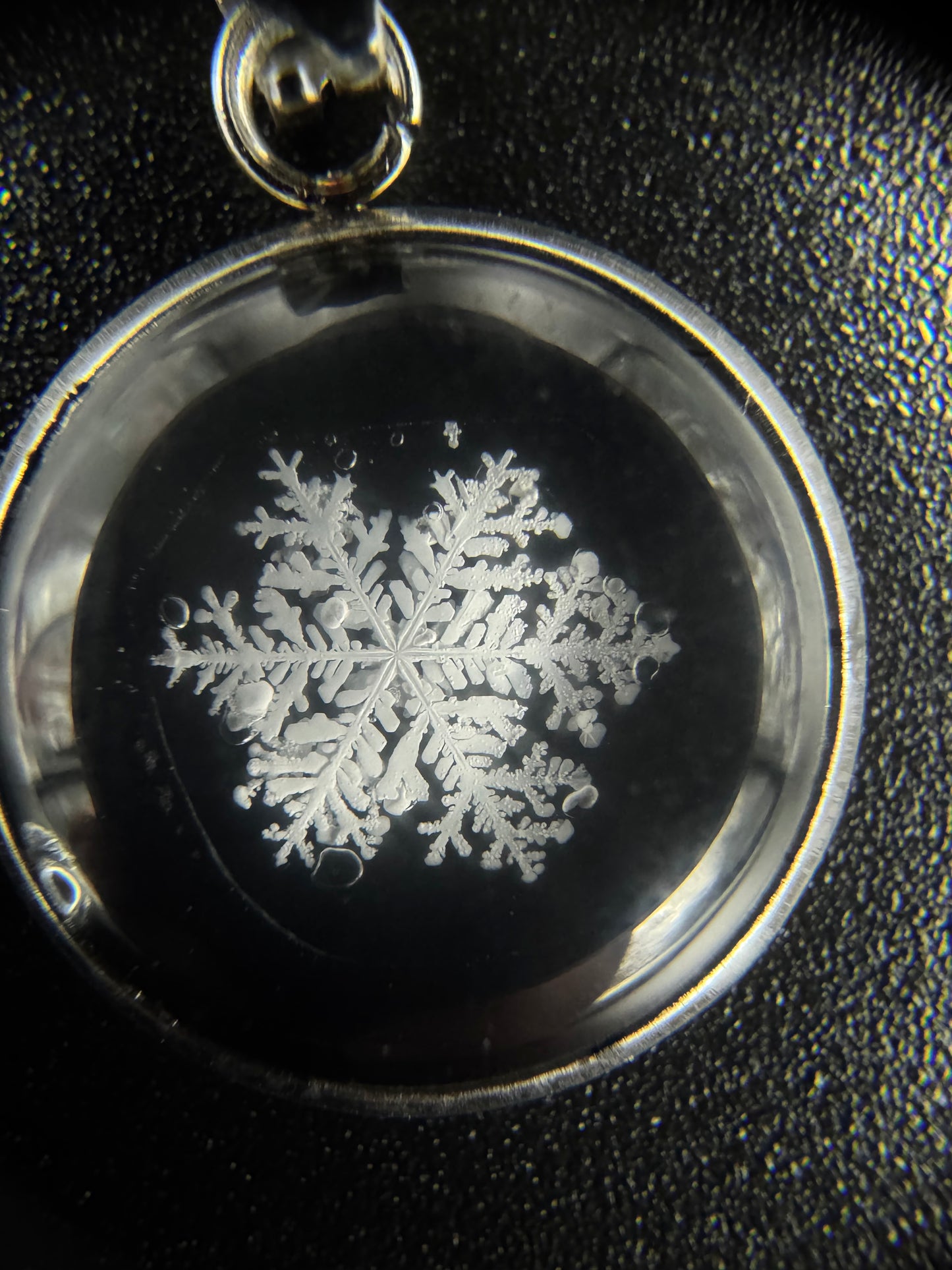 Snowflake Pendant 121925-02