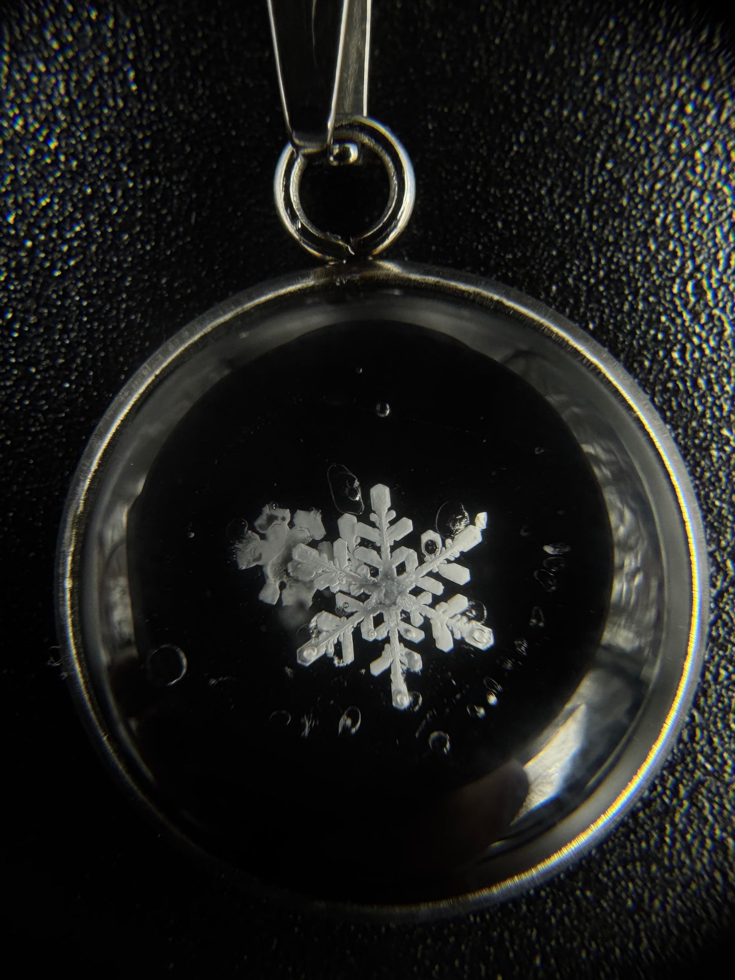 Snowflake Pendant 121825-01