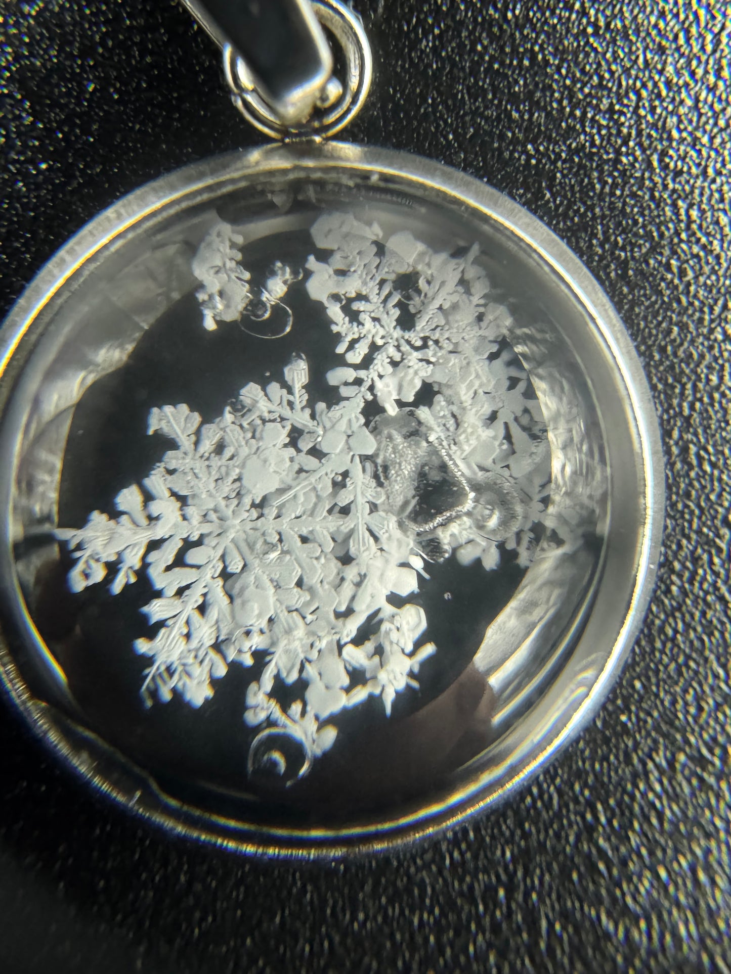 Snowflake Pendant 121925-05