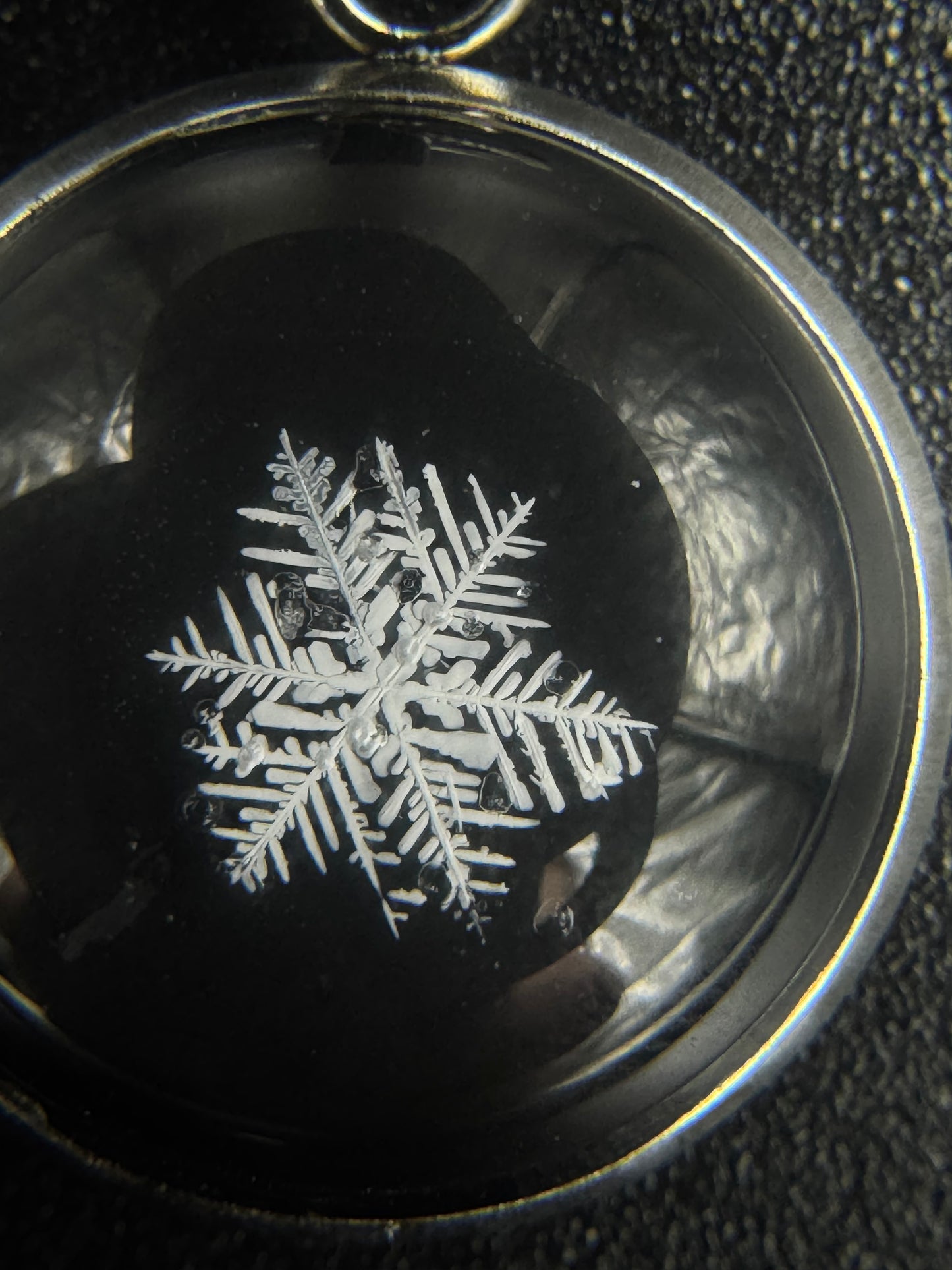 Snowflake Pendant 122625-14