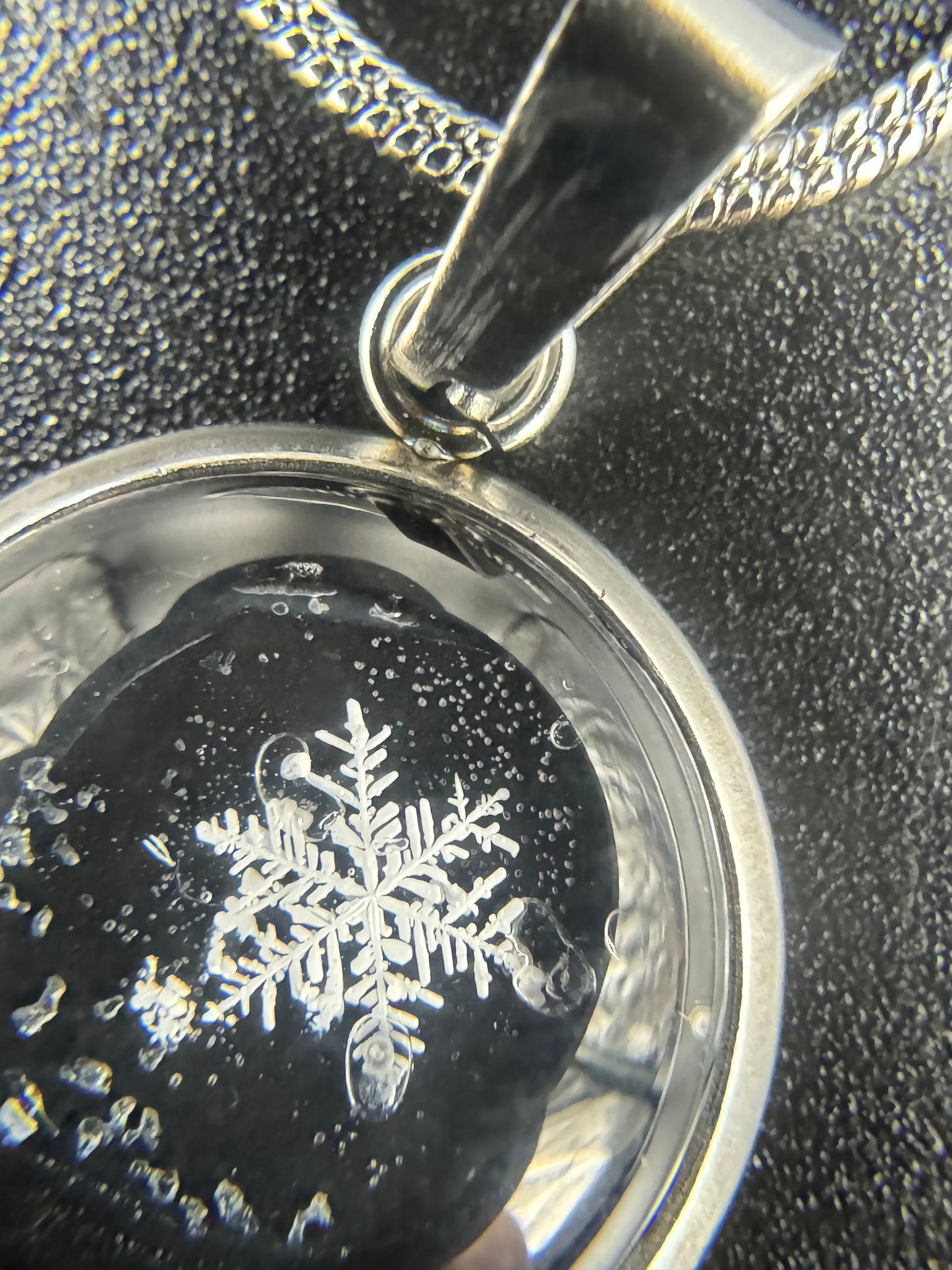 Snowflake Pendant 010926-03