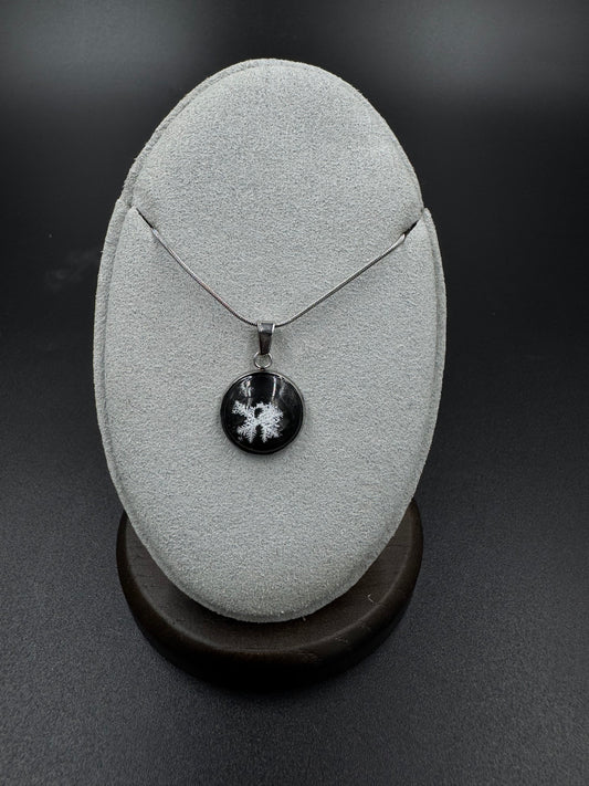 Snowflake Pendant 122625-15