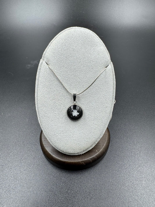 Snowflake Pendant 122625-14