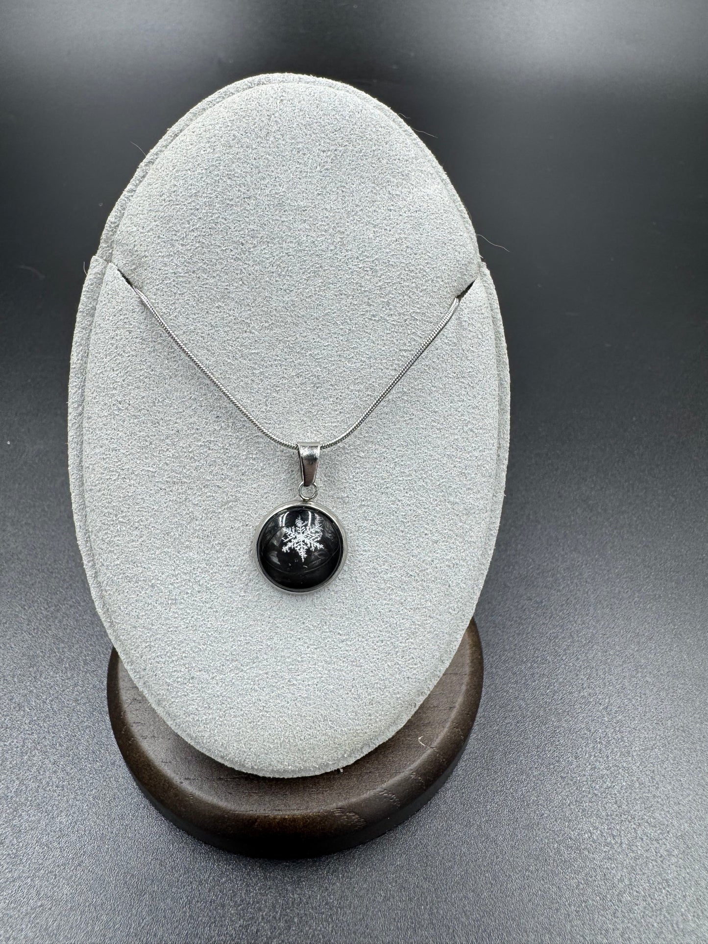 Snowflake Pendant 122625-13