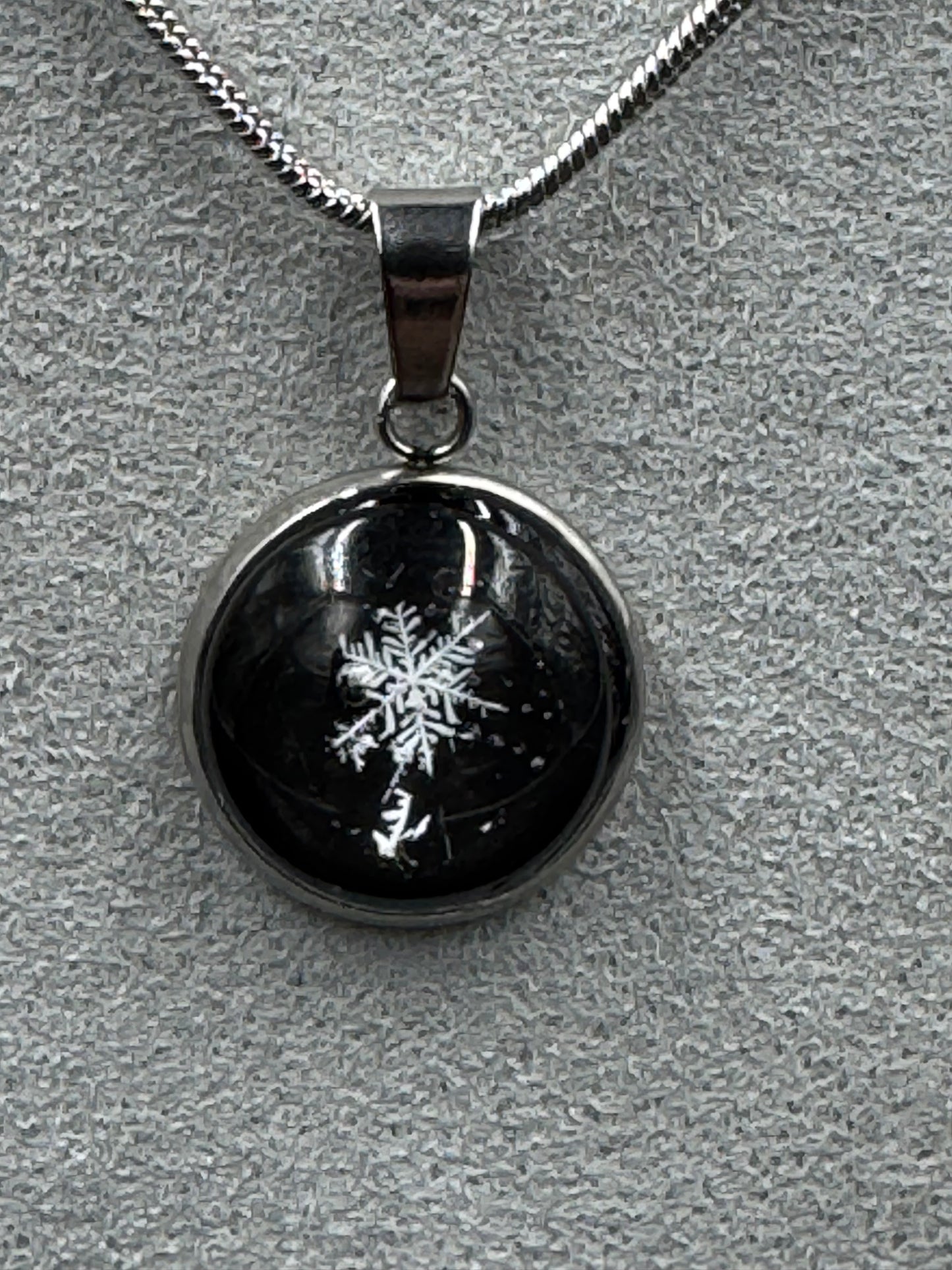 Snowflake Pendant 021926-01