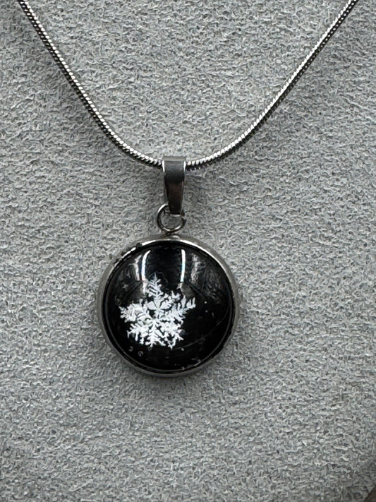 Snowflake Pendant 022526-02
