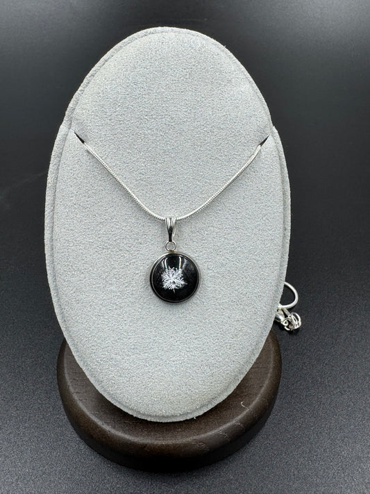 Snowflake Pendant 122625-01