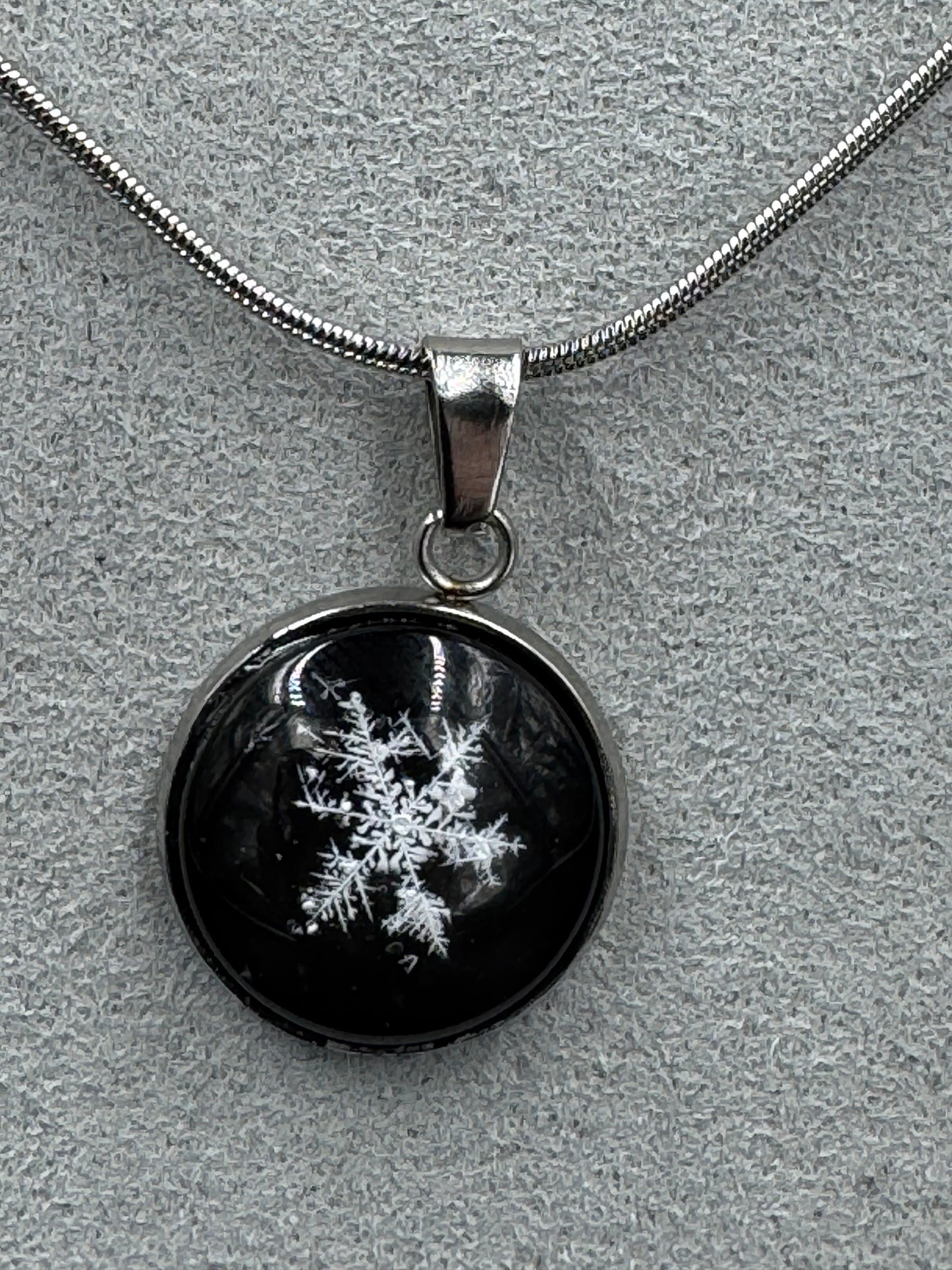 Snowflake Pendant 122625-16