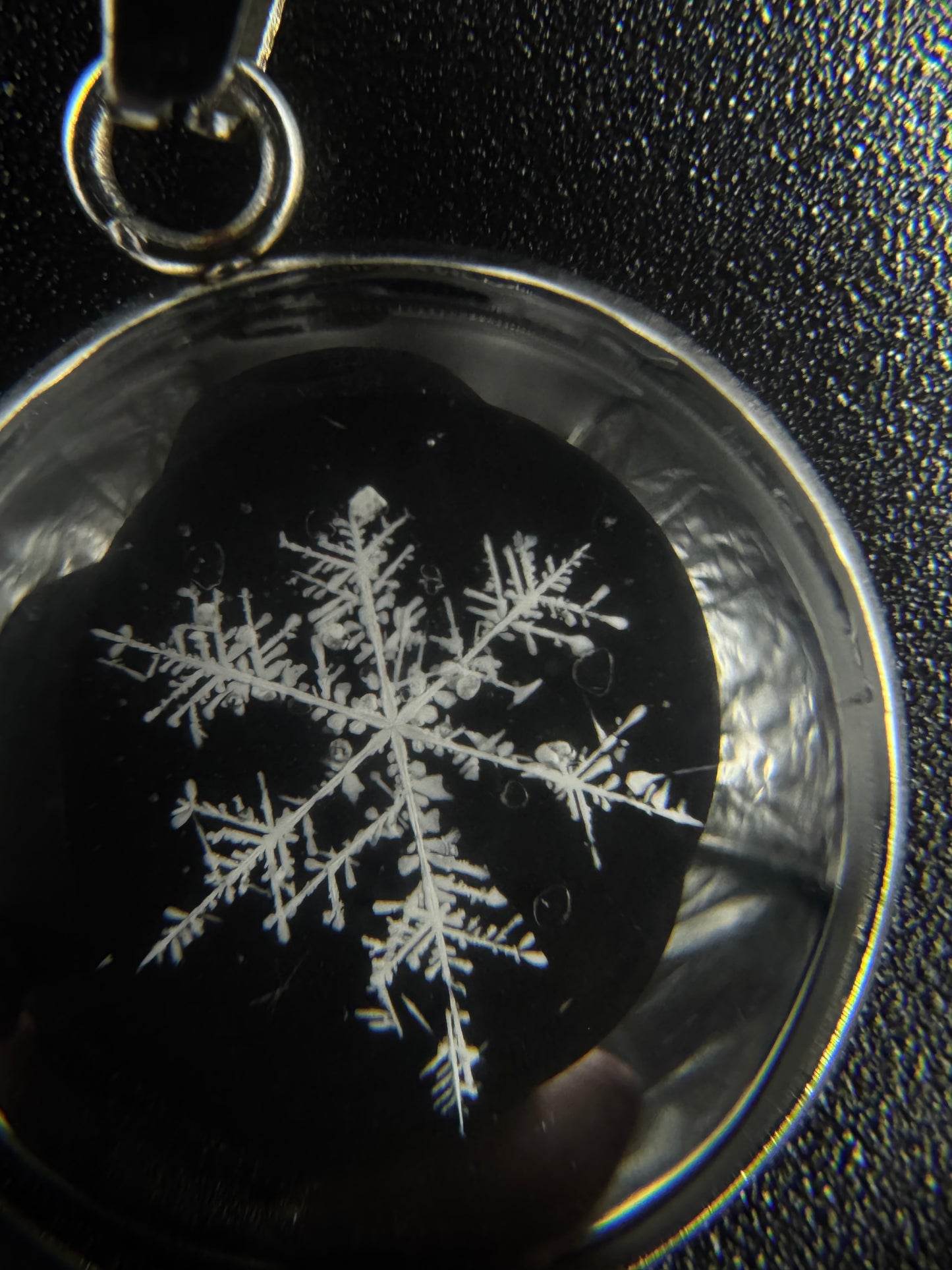 Snowflake Pendant 122625-04