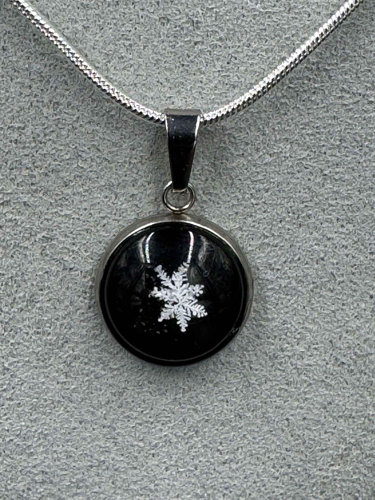 Snowflake Pendant 022526-01
