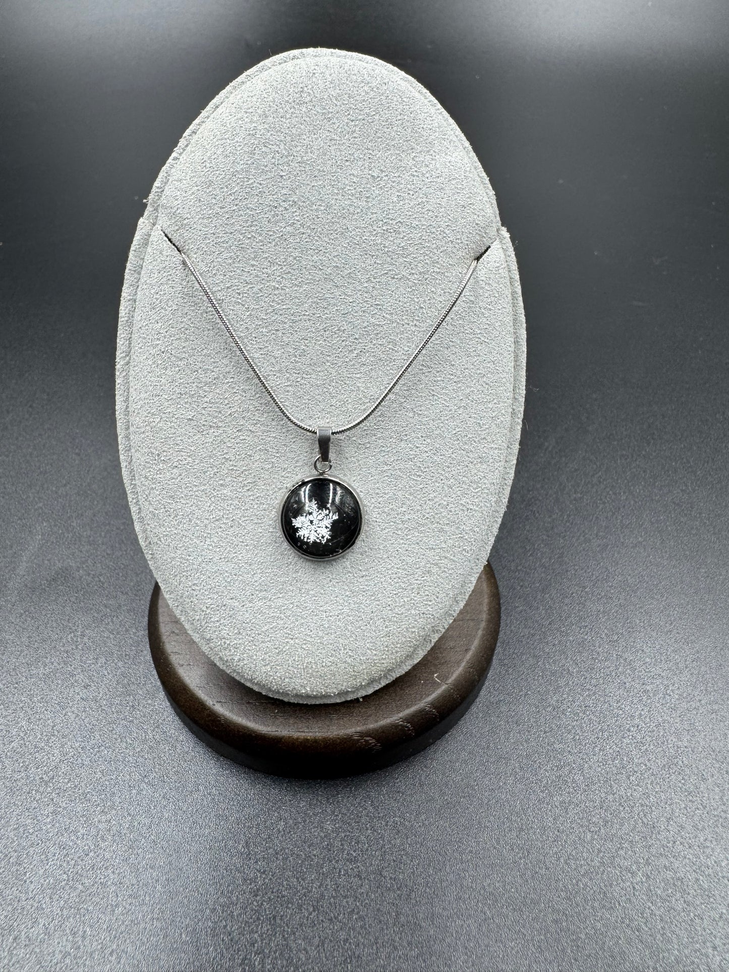 Snowflake Pendant 022526-02