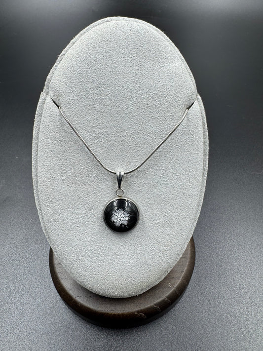 Snowflake Pendant 122625-03