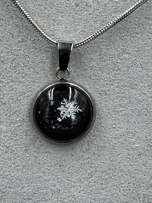 Snowflake Pendant 010926-03