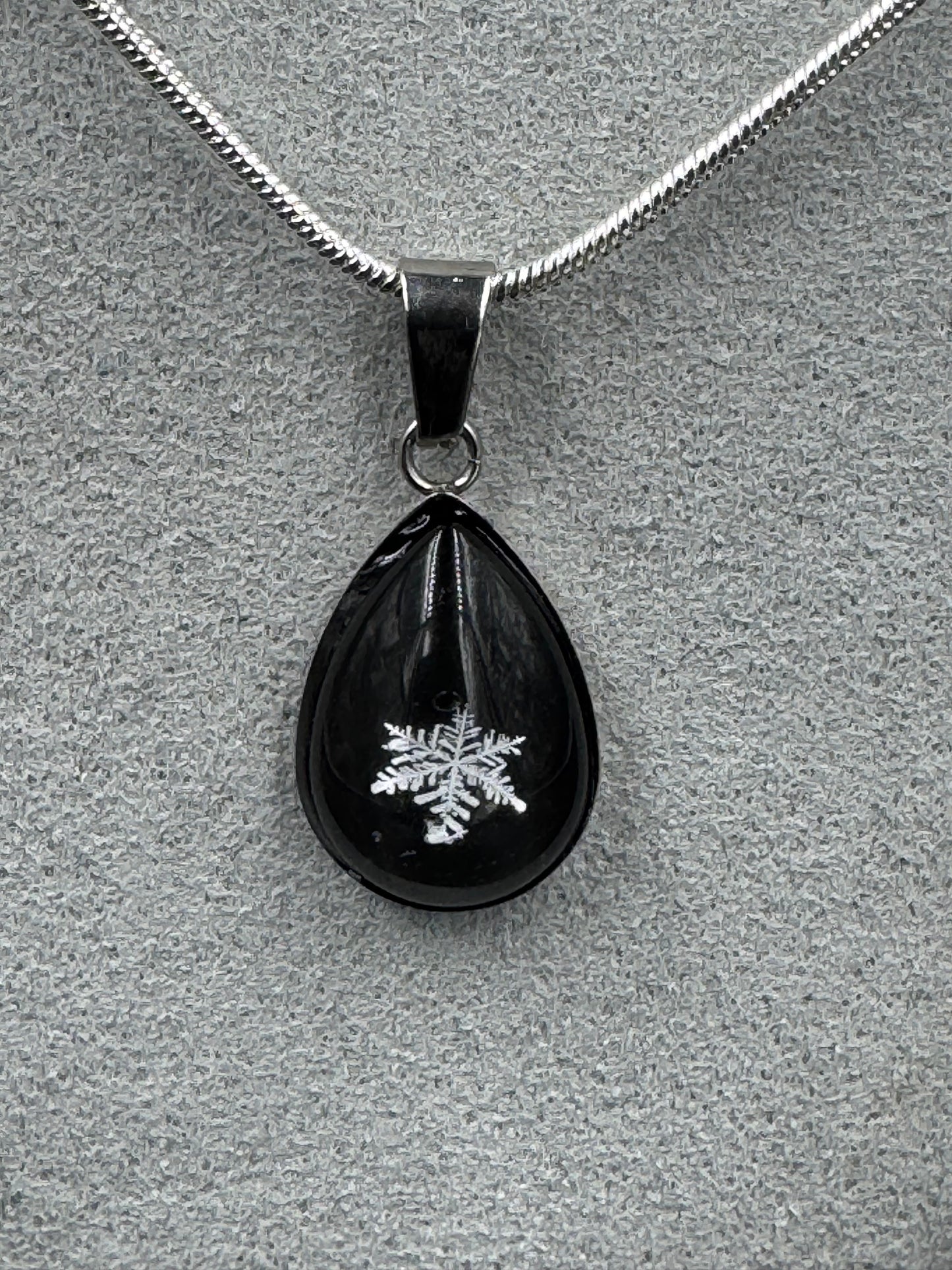 Snowflake Pendant 010926-01
