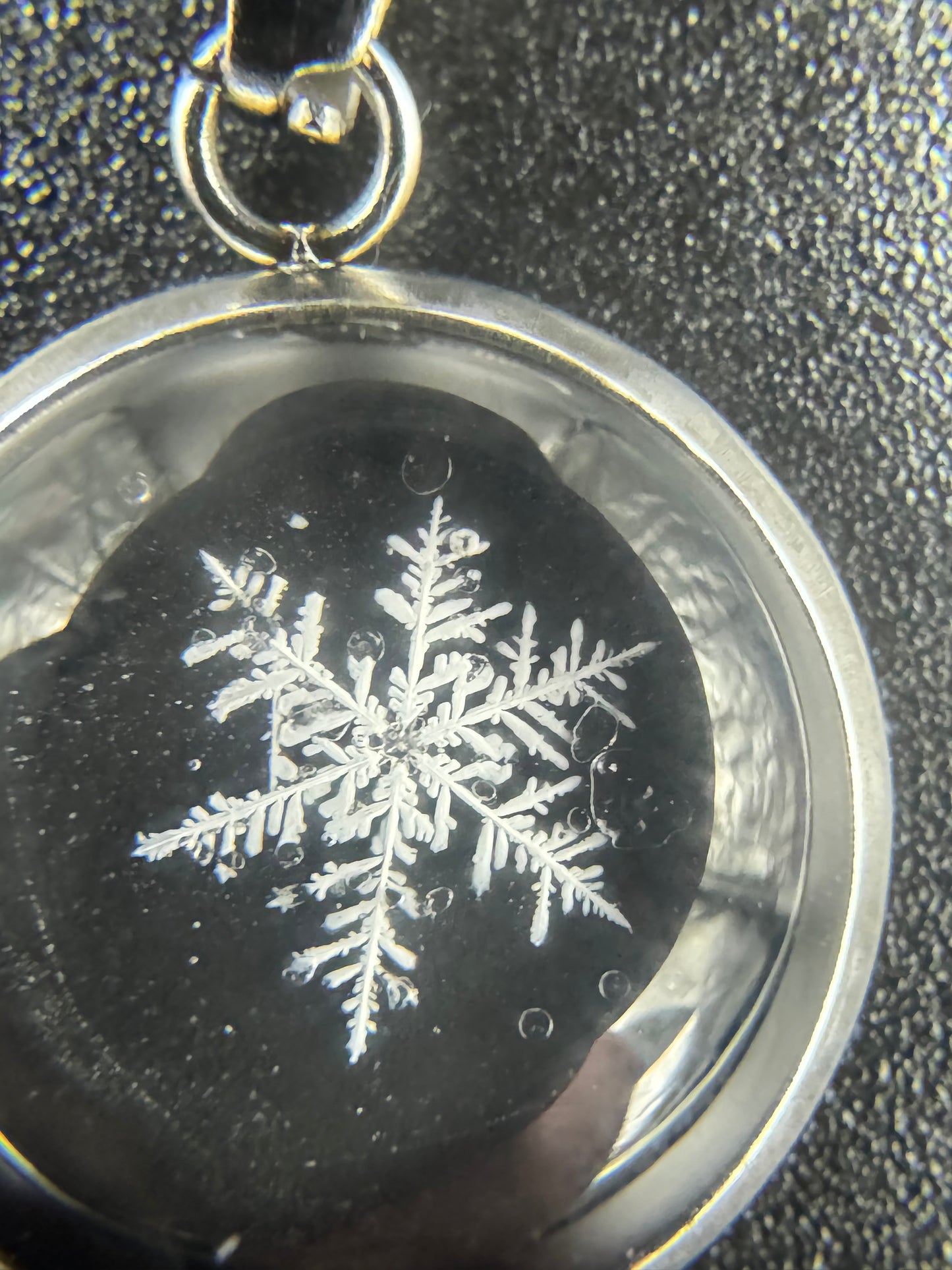 Snowflake Pendant 122725-01