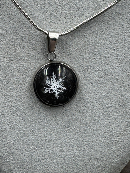 Snowflake Pendant 122625-12