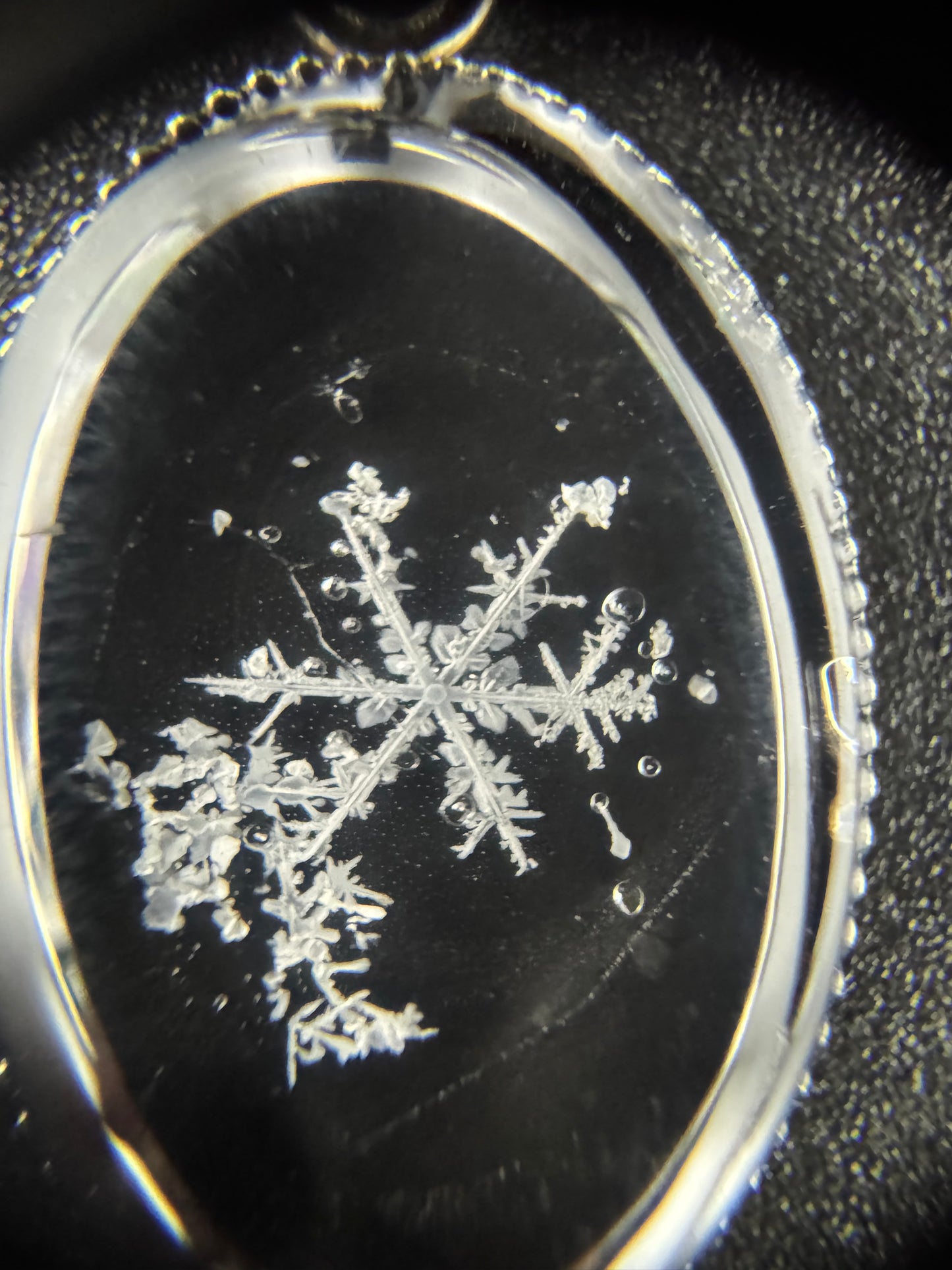 Snowflake Pendant 121925-07