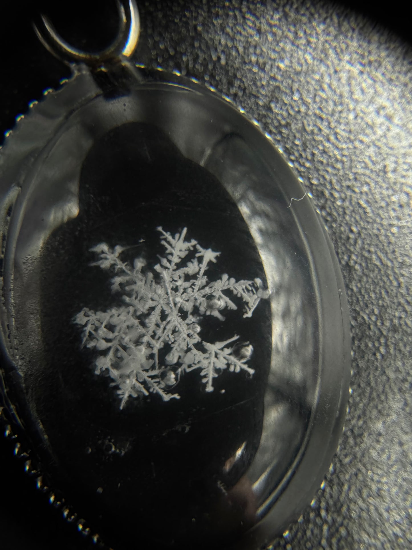 Snowflake Pendant 121925-04